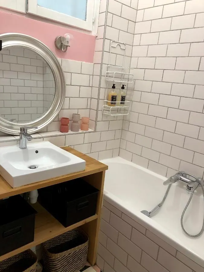 Makalina - Mini Loft A Menilmontant Apartment Paris France